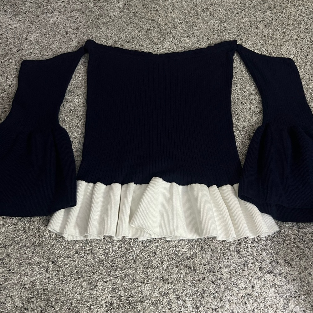 VENUS Black and White Off-the-Shoulder Sweater
